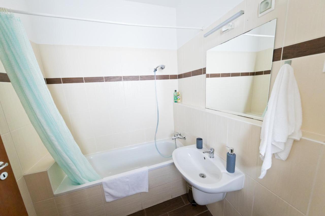 Lovag Studio Apartment Budapest Ngoại thất bức ảnh